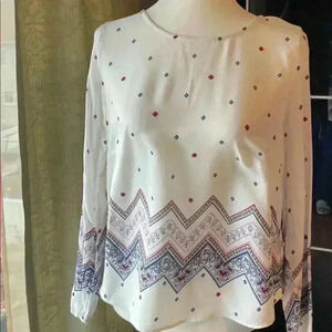 💥💥2/20$ Divided beautiful  condition top